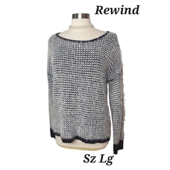 Women's Large Black White Sweater Fuzzy Chunky Knit Long Sleeve Soft Pullover - Picture 1 of 5